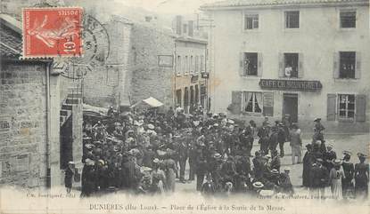 CPA FRANCE 43 " Dunières, Place de l'église à la sortie de la messe"