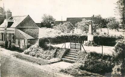 CPSM FRANCE 41 "Monthou sur Bièvre, la Mairie et le monument "