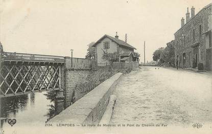 CPA FRANCE 43 "Lempdes, La route de Massiac et le pont du chemin de fer"