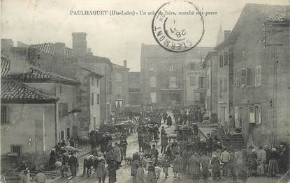 CPA FRANCE 43 " Paulhaguet, Un coin de foire, marché aux porcs"