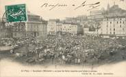 43 Haute Loire CPA FRANCE 43 " Le Puy en Velay, La Place Michelet, un jour de Foire, marché aux bêtes à cornes"