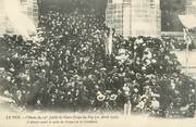 43 Haute Loire CPA FRANCE 43 " Le Puy en Velay, clôture du 27ème Jubilé de Notre Dame du Puy , L'attente avant la sortie des Evêques"