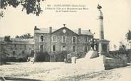 43 Haute Loire CPA FRANCE 43 " St Jeures, L'Hôtel de Ville et le Monument aux Morts"