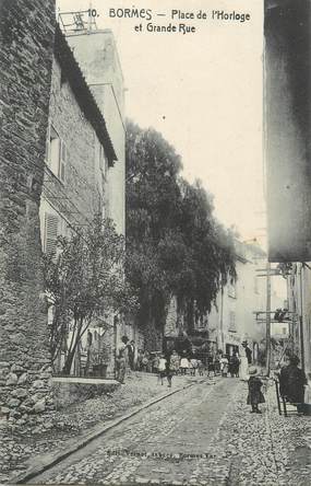 CPA FRANCE 83 " Bormes les Mimosas, Place de l'Horloge et Grande Rue"