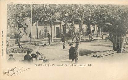 CPA FRANCE 83 " Bandol, Promenade du port, Hôtel de Ville"