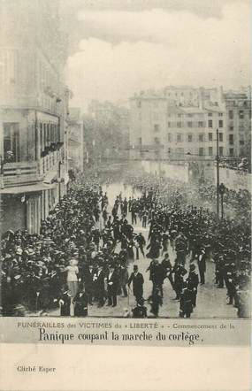 CPA FRANCE 83 "Toulon, Funérailles des victimes du Liberté"