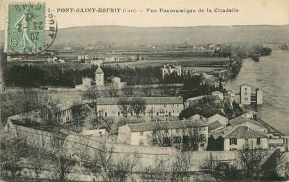 CPA FRANCE 30 " Pont St Esprit, Vue panoramique de la citadelle"