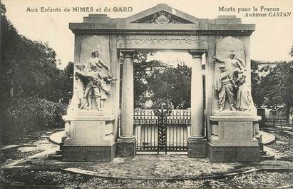 CPA FRANCE 30 " Nimes , Le monument aux morts"