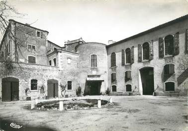 CPSM FRANCE 83 " La Verdière, Entrée du Château de Forbin"