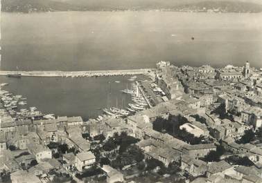 CPSM FRANCE 83 "St Tropez, Vue aérienne sur le port et le golfe"