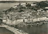 83 Var CPSM FRANCE 83 "St Tropez, Le port et vue sur le cap"