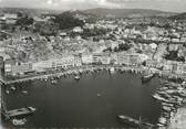 83 Var CPSM FRANCE 83 "St Tropez, Vue aérienne sur le port et le Quai Suffren"