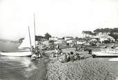 83 Var CPSM FRANCE 83 "St Tropez, La plage de la Bouillabaisse"