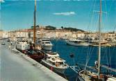 83 Var CPSM FRANCE 83 "St Tropez, Les quais dominés par la Citadelle"