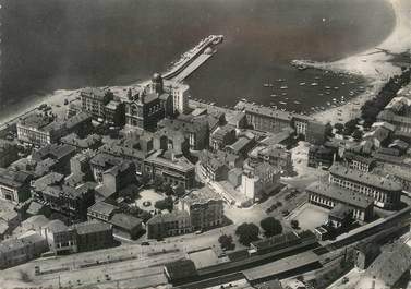 CPSM FRANCE 83 "St Raphaël, La gare, la cathédrale , le port"