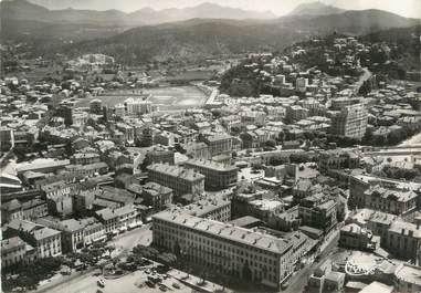 CPSM FRANCE 83 "St Raphaël, Vue générale aérienne et stade"