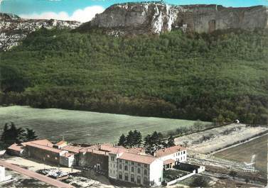 CPSM FRANCE 83 " La Ste Baume, L'Hôtellerie, la grotte et le St Pilon"