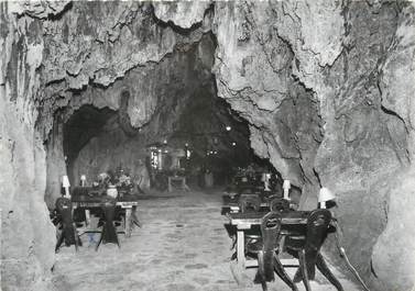 CPSM FRANCE 83 " Trans en Provence, L'Auberge du Vieux Moulin, La Grotte Ste Catherine"