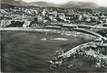 CPSM FRANCE 83 " Sanary sur Mer, La plage de Port Issol, Le Cigalon , Vue sur le camp de camping"