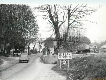 CPSM FRANCE 83 " Le Plan du Castellet, Entrée du village"