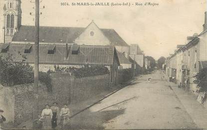 CPA FRANCE 44 " St Mars la Jaille, Rue d'Anjou"