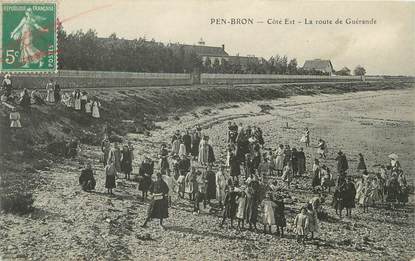 CPA FRANCE 44 " Pen Bron, La Route de Guérande"
