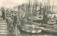 44 Loire Atlantique CPA FRANCE 44 " Le Pouliguen, Les barques dans le port"