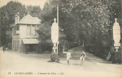 CPA FRANCE 44 " Le Pouliguen, L'avenue des Lilas"