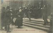 44 Loire Atlantique CPA FRANCE 44 " Nantes, Manifestations du 22 février 1906, la Police faisant évacuer la cathédrale"