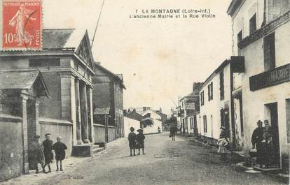 CPA FRANCE 44 " La Montagne, L'ancienne Mairie et la Rue Violin"