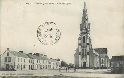 CPA FRANCE 44 " Lusanger, Place de l'église"