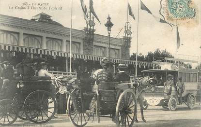 CPA FRANCE 44 "La Baule, Le casino à l'heure de l'apéritif" / AUTOBUS