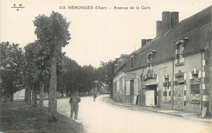 / CPA FRANCE 18 "Nérondes, avenue de la gare"