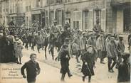 55 Meuse / CPA FRANCE 55 "Ligny en Barrois, passage de prisonniers allemands"