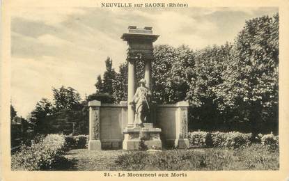 CPA FRANCE 69 " Neuville sur Saône, Le monument aux morts"