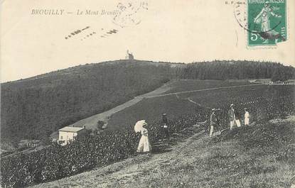 CPA FRANCE 69 " Brouilly, Le Mont Brouilly"