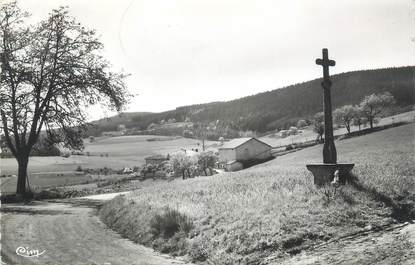 CPSM FRANCE 69 " St Appolinaire, Le col et la Croix de l'Orme"