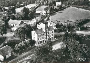 CPSM FRANCE 69 " Poule - Les Echarmeaux, Vue aérienne, le Nouvel Hôtel"