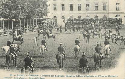 CPA FRANCE 49 " Saumur, Carrousel de troupe"