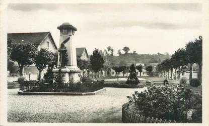 CPSM FRANCE 38 " Pont de Beauvoisin, Le monument aux morts" / CACHET OCTOPLAN