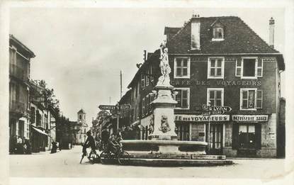 CPSM FRANCE 38 " Les Abrets, Rue Gambetta"