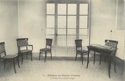 CPA FRANCE 42 " St Etienne, Le salon du 1er étage de la Clinique du Docteur Viannay"