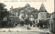 19 Correze / CPA FRANCE 19 "Turenne, place du Marchadiol et entrée de la Grande rue"