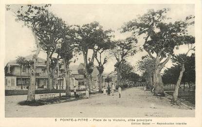 CPA GUADELOUPE "Pointe à Pitre, Place de la Victoire"