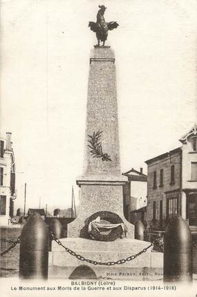 CPA FRANCE 42 "Balbigny, Le monument aux morts"