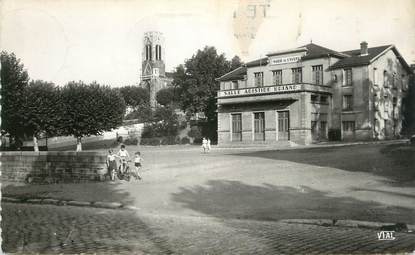 CPSM FRANCE 42 "L'Horme, Place de la Mairie"