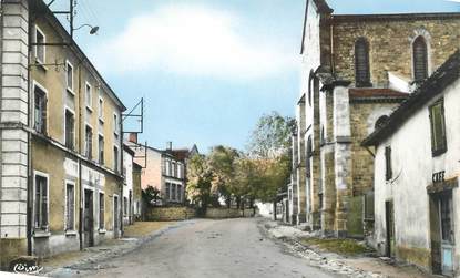 CPSM FRANCE 42 " St Paul de Vezelin, La place"