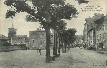 CPA FRANCE 42 " St Julien - Molin - Molette, L'église et le presbytère"