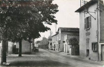 CPSM FRANCE 42 "St Léger sur Roanne, La Mairie et le centre du bourg"