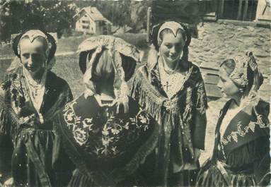 CPSM FRANCE 73 "Peisey - Nancroix, Tarines en Costume régional" / FOLKLORE